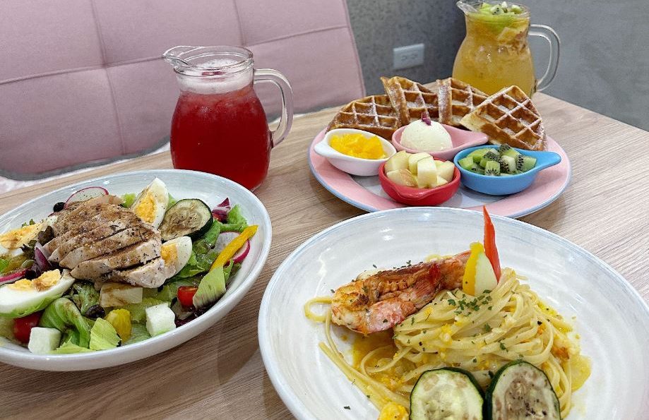 【Meerkat75 Café 】台北寵物主題餐廳推薦，經典與創新菜色、飲品，味覺饗宴之餘更讓狐獴療癒心靈