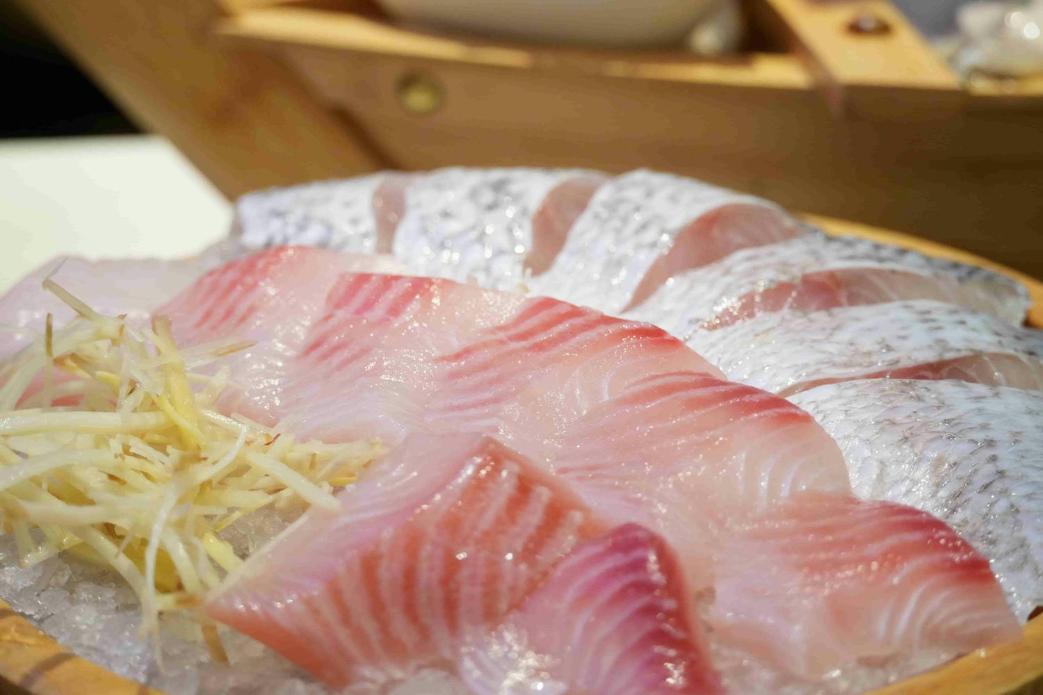信義安和火鍋推薦【海牧水產鍋物-通化店】店內超美水母缸好療癒,新鮮水產直送上桌超奢華!大安美食推薦 - 第13張圖