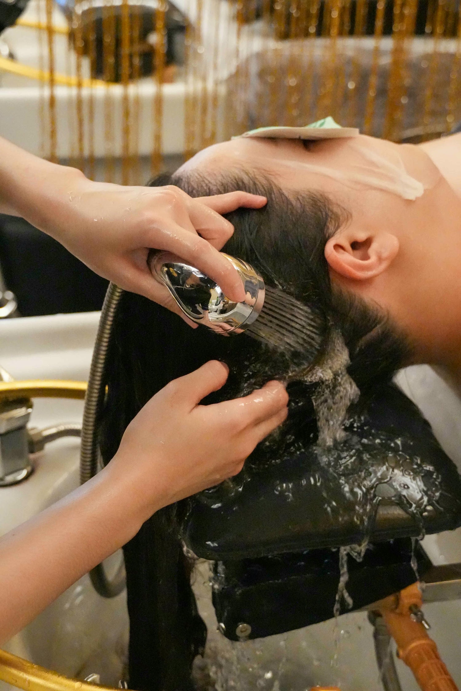 板橋越式洗髮推薦【18樓越式精緻洗頭-長江店】按摩、採耳、臉部保養等精緻服務一次滿足! - 第10張圖