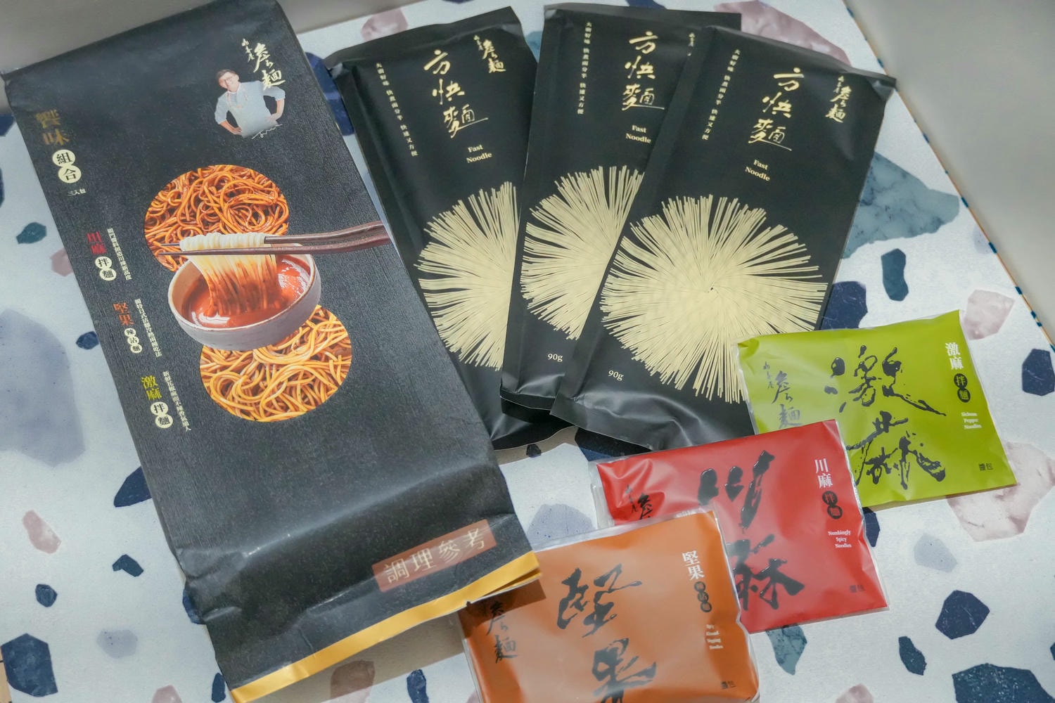 開箱超紅【姆士流】詹麵熱銷饗宴組!在家就能輕鬆享受名廚料理 - 第5張圖