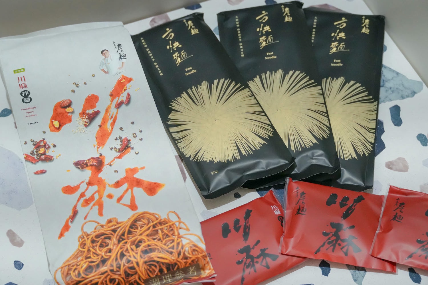 開箱超紅【姆士流】詹麵熱銷饗宴組!在家就能輕鬆享受名廚料理 - 第4張圖