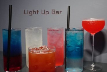 西門町酒吧推薦【燈亮有酒 Light Up Bar】主打外帶調酒、龐克風格超特別！