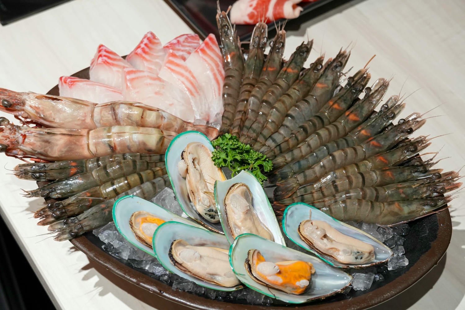新北火鍋推薦【xo shabu shabu 蘆洲店】時尚裝潢還能喝杯調酒! - 第6張圖