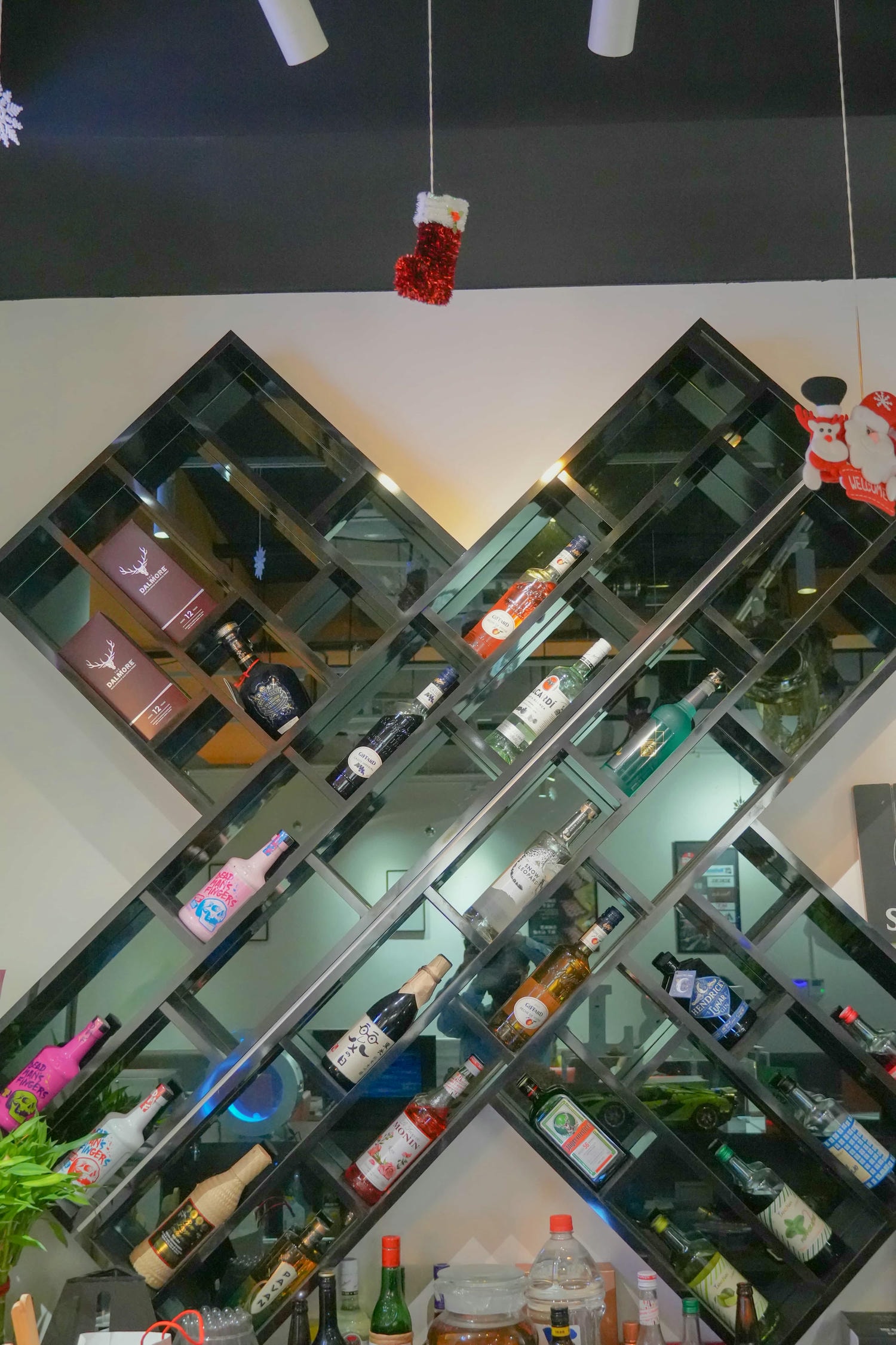 新北火鍋推薦【xo shabu shabu 蘆洲店】時尚裝潢還能喝杯調酒! - 第7張圖