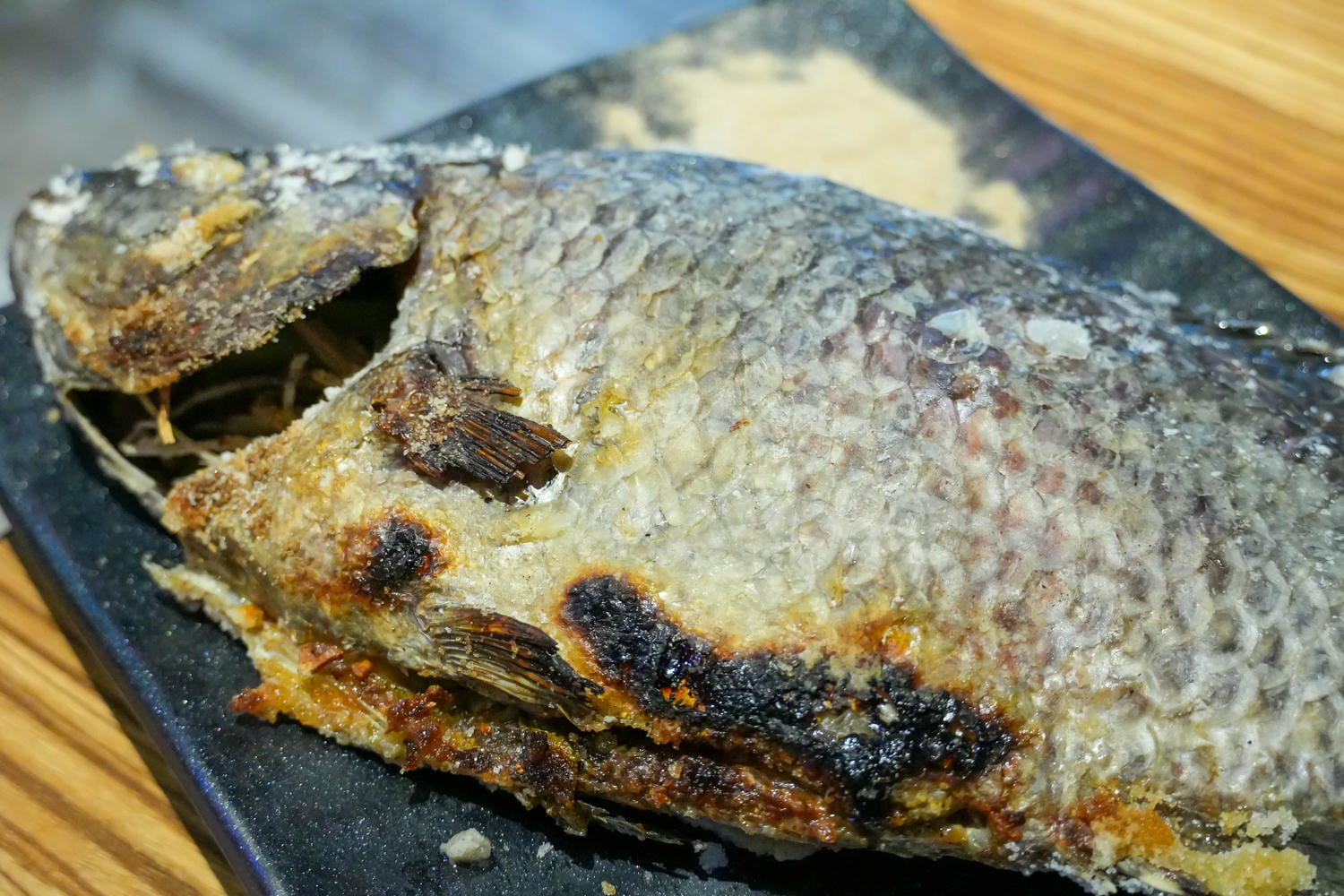 蘆洲居酒屋推薦【蘆洲MK燒烤居酒屋】必點限量鹽烤吳郭魚!新北聚餐小酌首選 - 第16張圖