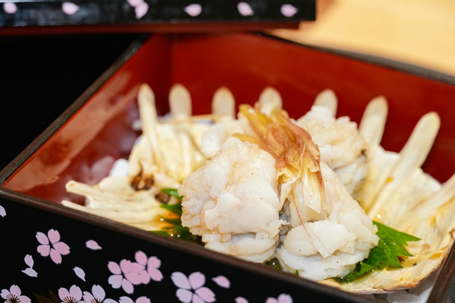 頂級無菜單料理進駐台北【鮨真×台北微風】板前料理的最高殿堂!品嚐Omakase日料太幸福 - 第7張圖