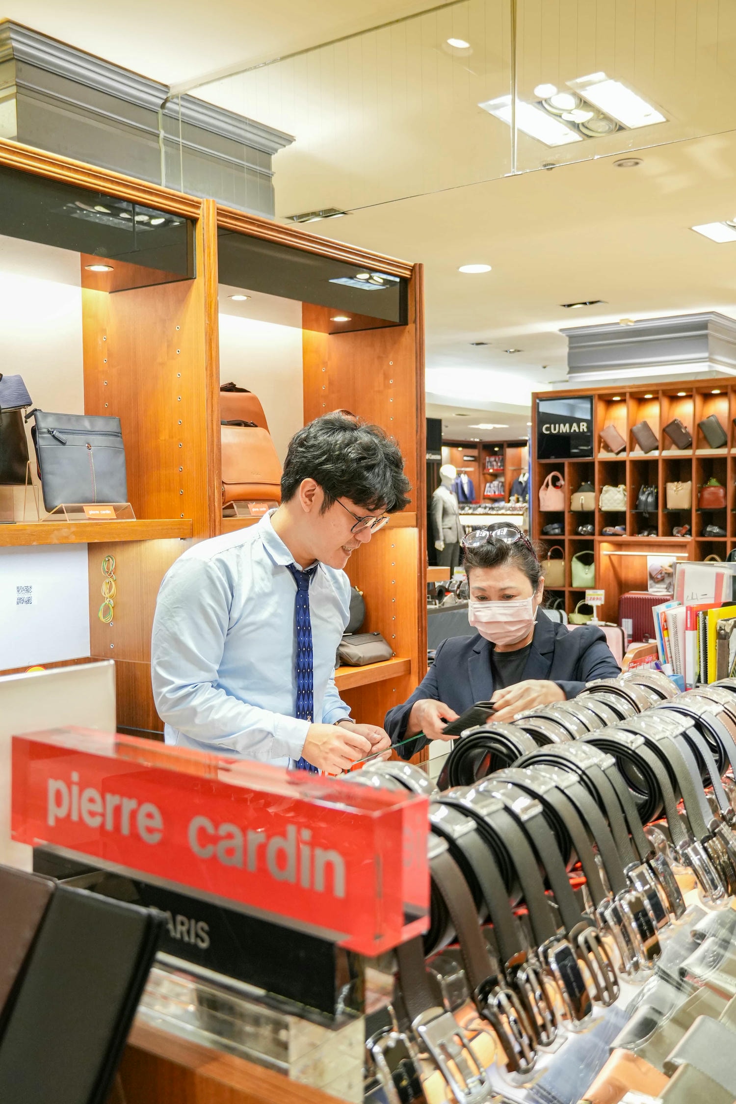 父親節禮物首選【pierre cardin 皮爾卡登】男士配件|精緻工藝,皮件、長短夾、腰帶推薦! - 第2張圖
