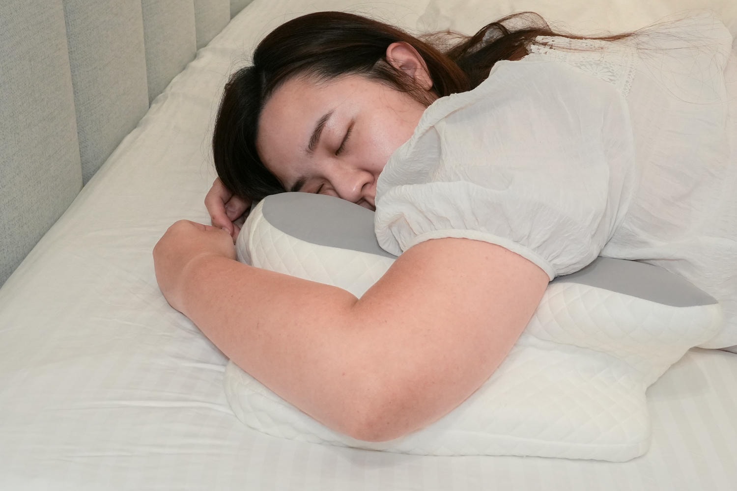 記憶枕推薦【Pure sleep純好眠】貼合頭頸肩,專利釋壓設計,輕鬆一覺到天亮!文末含折扣碼 - 第5張圖