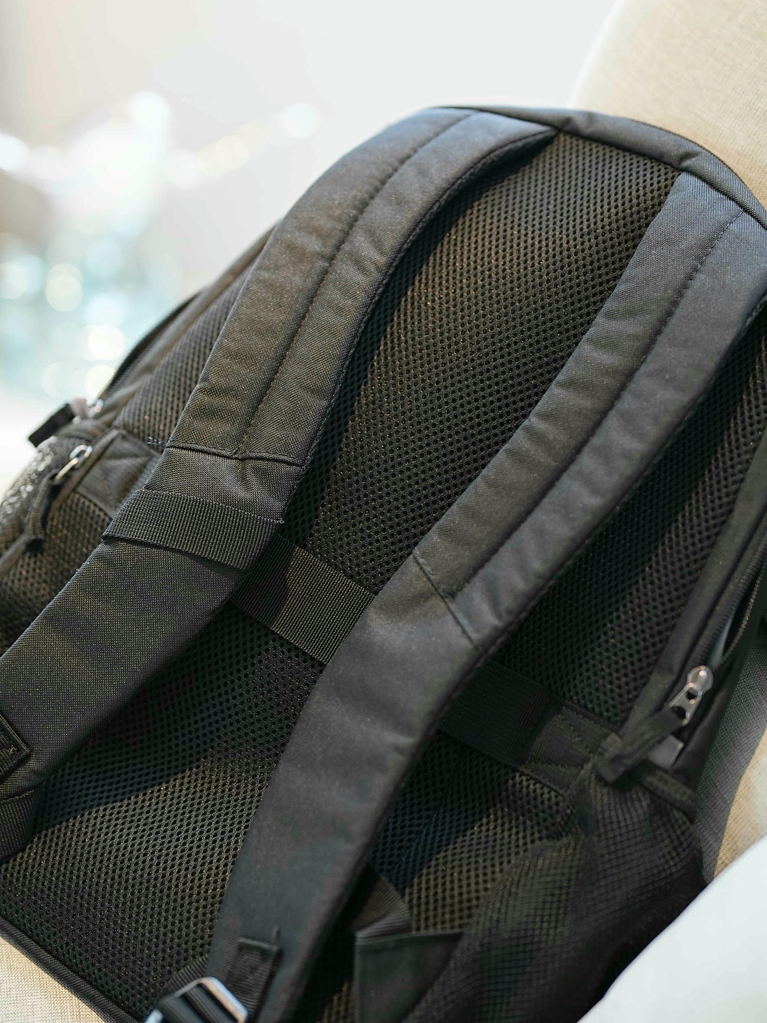 實用與舒適兼具【Targus Ascend Backpack TSB710US】耐用收納大容量,日常通勤與旅行的完美伴侶 - 第5張圖