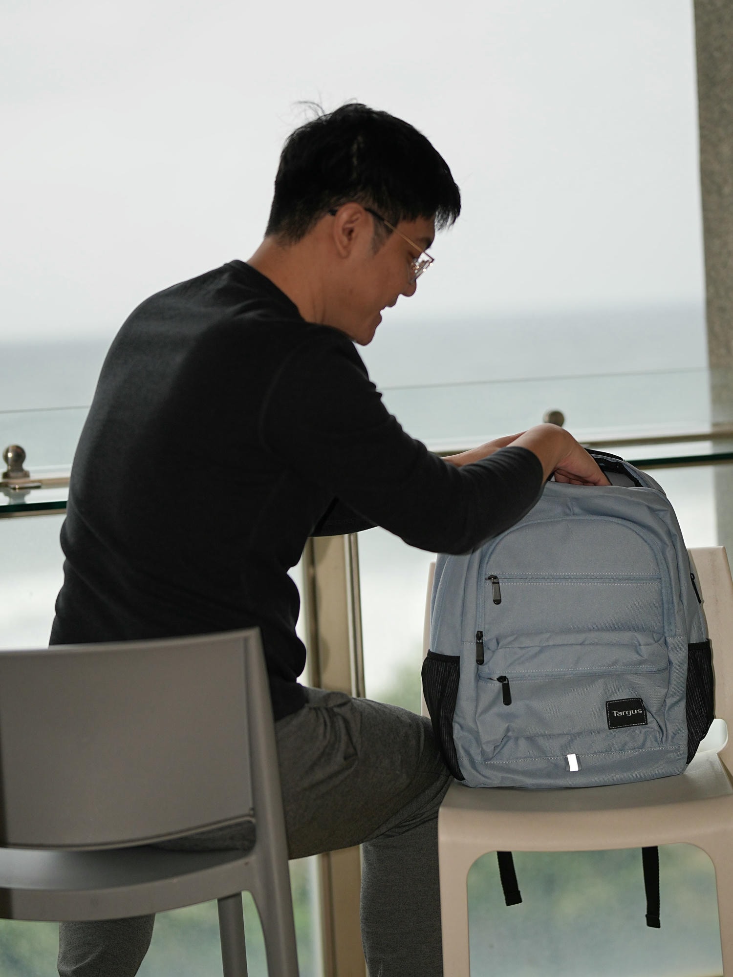 全能後背包【Targus OCTAVE III BACKPACK TBB65302GL】兼具時尚設計與卓越收納實力 - 第7張圖