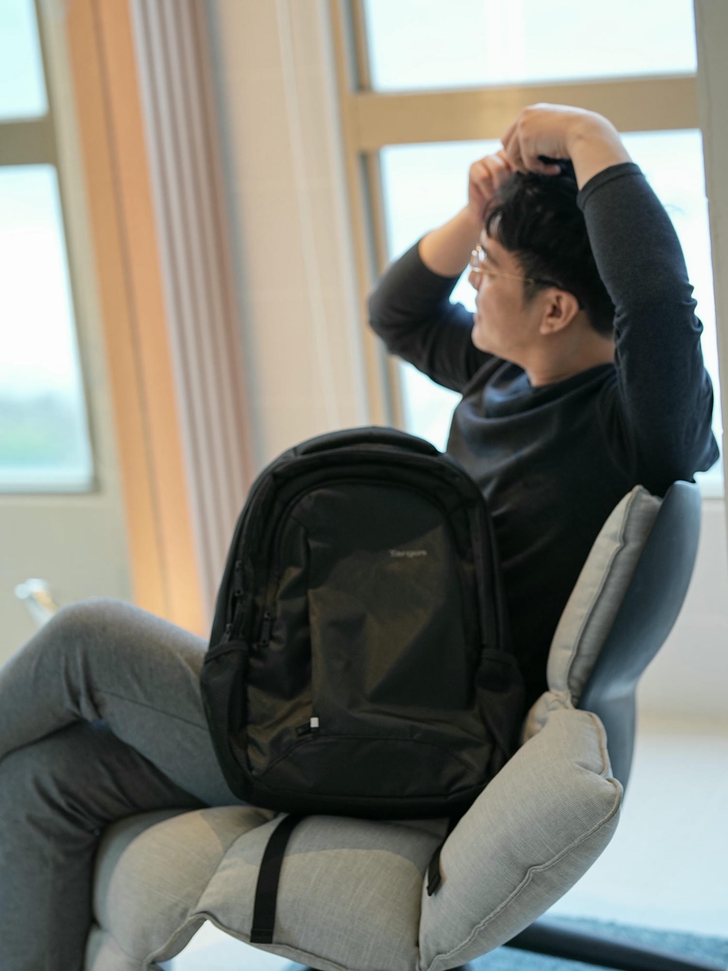 黑色經典設計【Targus 15.6吋 sport backpack TSB89104GL】輕鬆應對日常與旅途需求 - 第6張圖