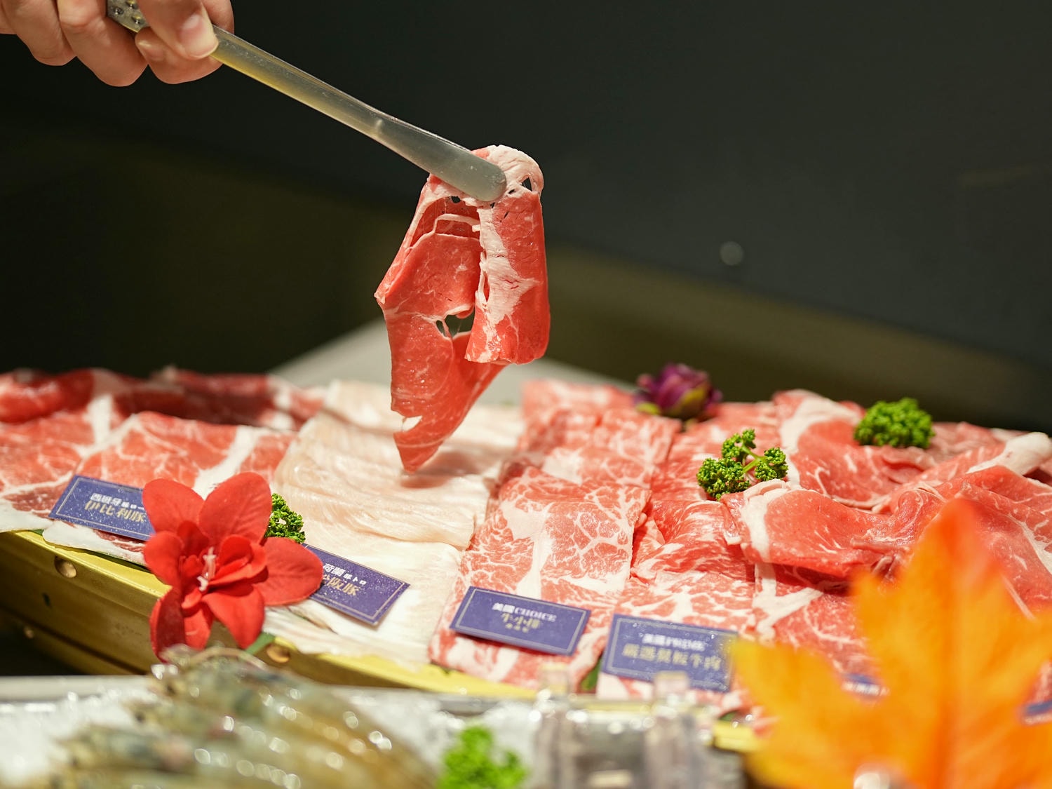 新北火鍋推薦:極品牛豚雙人套餐【大魔大滿足鍋物-中和店】無敵大滿足的火鍋新體驗 - 第4張圖