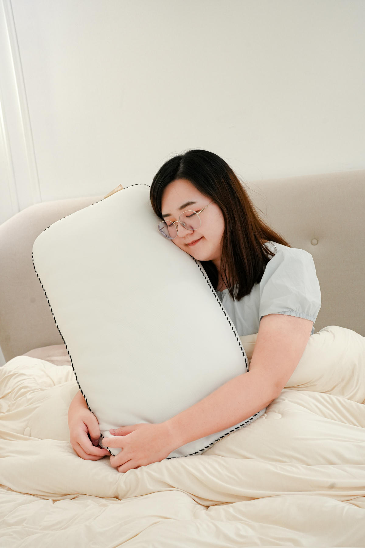 居家生活美學,好枕才有好眠【Darphia朵法亞】好眠測驗了解你的需求,熱賣明星商品銀粒子棉眠枕、全系列枕頭好評開團囉🔥 - 第8張圖 居家生活美學,好枕才有好眠【Darphia朵法亞】好眠測驗了解你的需求,熱賣明星商品銀粒子棉眠枕、全系列枕頭好評開團囉🔥