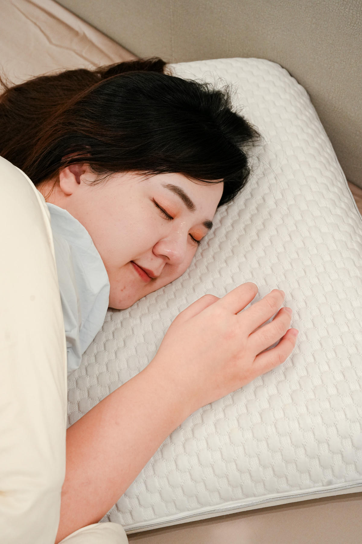 居家生活美學,好枕才有好眠【Darphia朵法亞】好眠測驗了解你的需求,熱賣明星商品銀粒子棉眠枕、全系列枕頭好評開團囉🔥 - 第13張圖 居家生活美學,好枕才有好眠【Darphia朵法亞】好眠測驗了解你的需求,熱賣明星商品銀粒子棉眠枕、全系列枕頭好評開團囉🔥