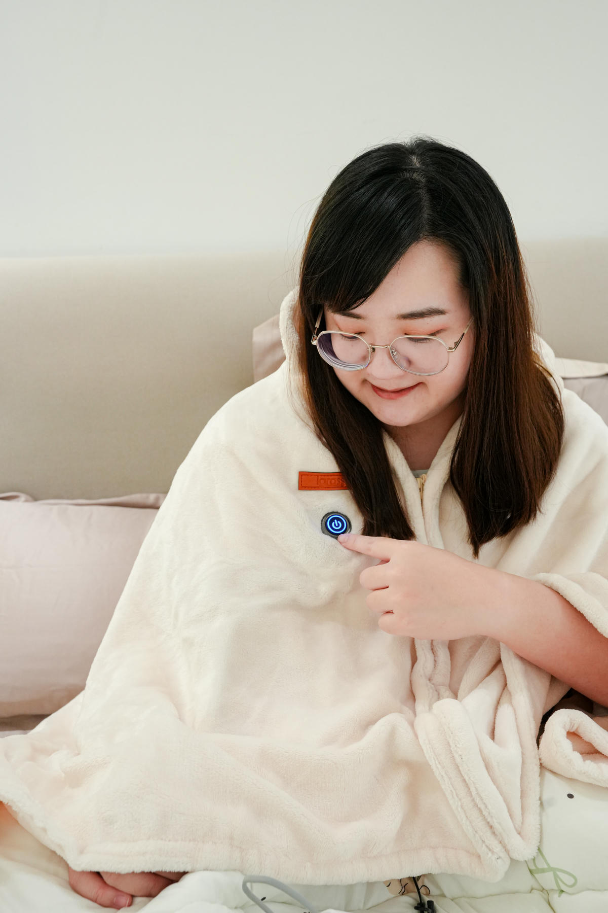 冬季必備保暖神器團購【igrass 加熱披肩毛毯】 三段控溫、快速升溫保暖開團中