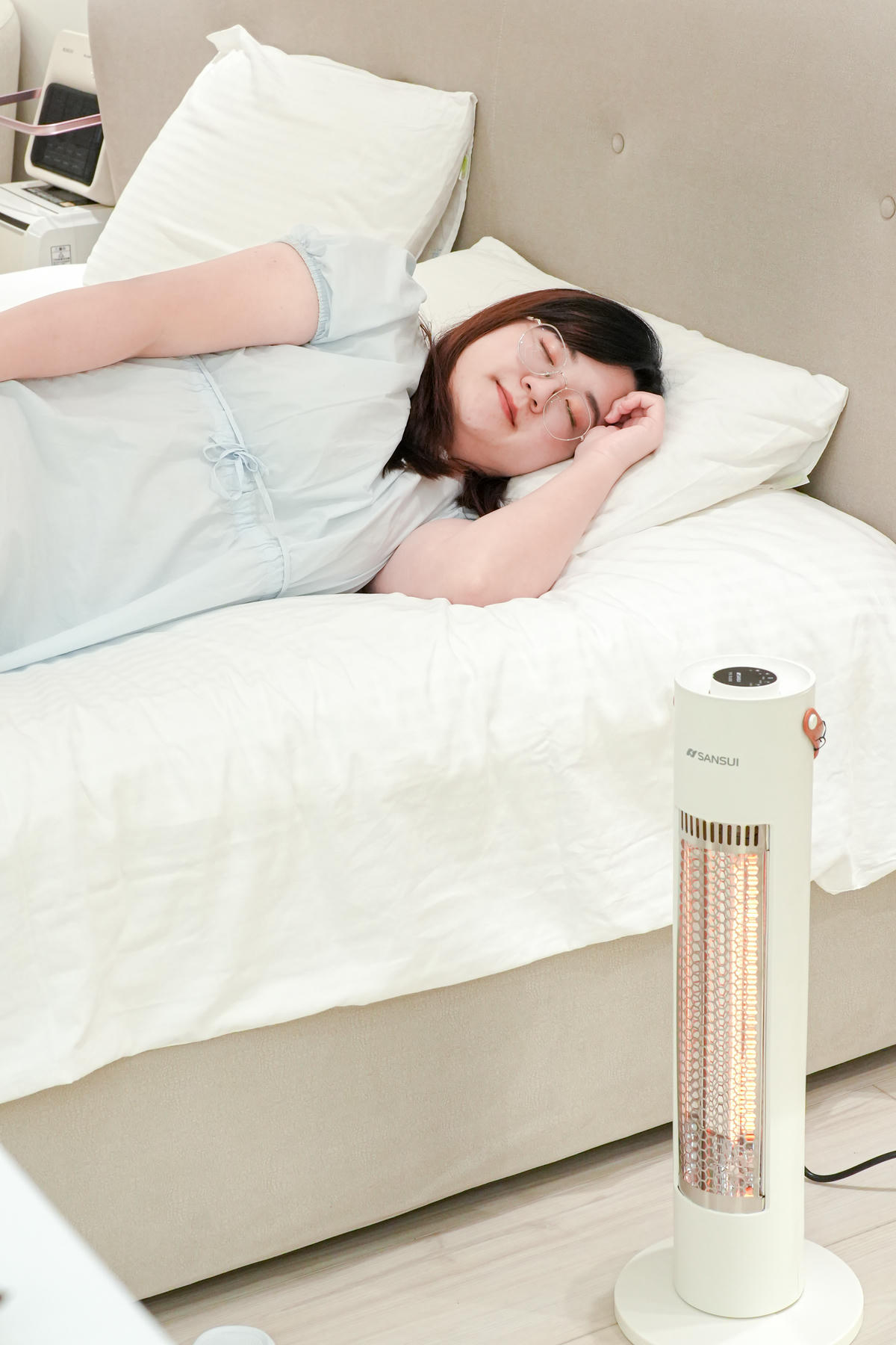 冬季生活居家電器團購開跑【SANSUI山水】瞬熱擺頭遠紅外線碳素電暖器、MUNICHI 沐尼黑浴室壁掛電暖器、MUNICHI沐尼黑無線暖宮舒揉腰帶 MR.HUG，上架優惠團購開跑了🏃‍➡️