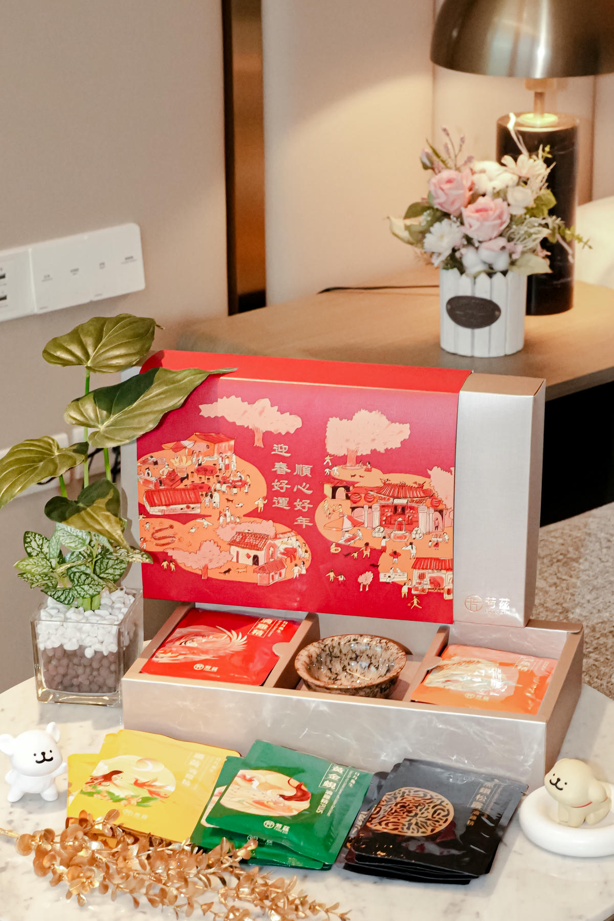 2026新年團購開跑【芳茲 日月養生滴雞精 】團購新春限定禮盒，馬年送禮推薦！1月團購開跑囉🔥