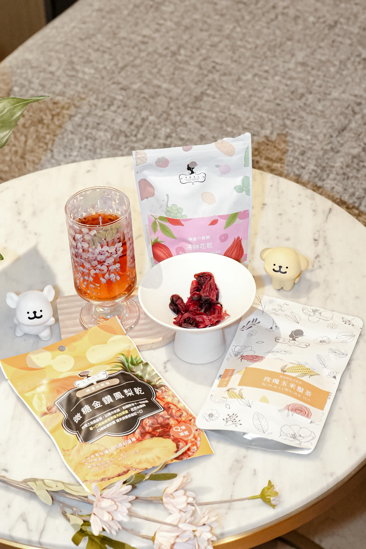 好評團購開跑【午茶夫人】貴婦奢華下午茶首選，蘋果養顏水、輕循環咖啡新上市，農曆年前最後一波團購，圍爐嘗鮮別錯過！