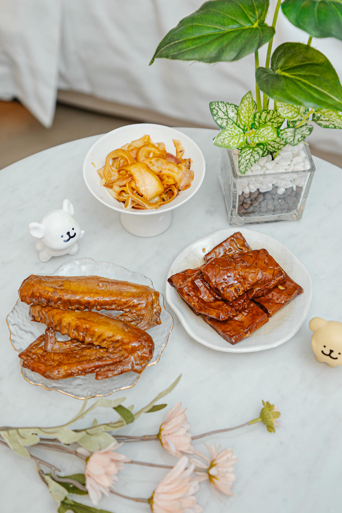 2026團購開跑【包飯店燻香滷味】即食滷味推薦，6月份團購優惠價千萬不要錯過，一起品味煙薰醬香